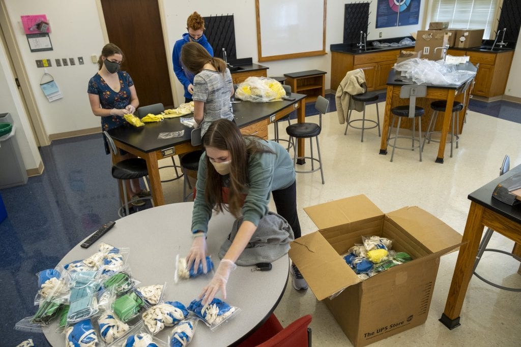 Students pack PPE for Curamericas Global